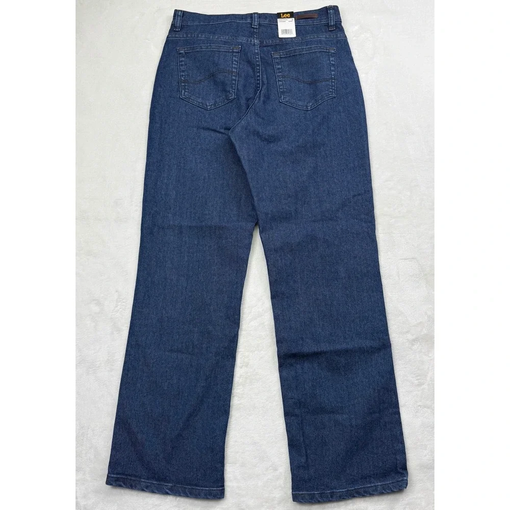 Lee relaxed fit